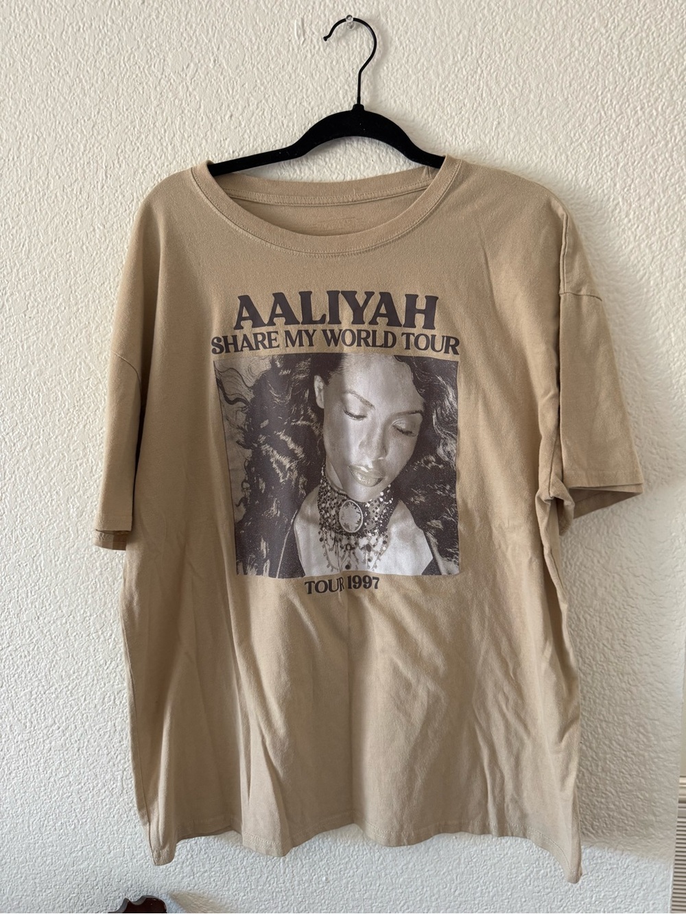 Aaliyah Share My World Tour Graphic Tee - Beige